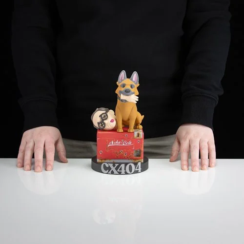 Fallout Amazon CX404 and Wilzig Head Stylized Vinyl Figure - Image 8